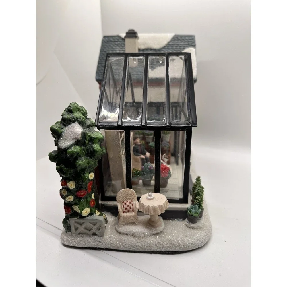 St. Nicholas Square Christmas Village Plant Shop Lighted Building‎ 2020 Tested